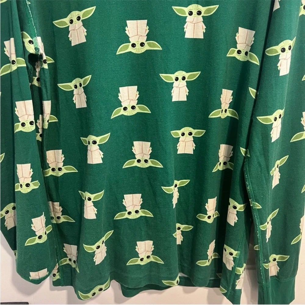 Hanna Andersson Adult Star Wars Yoda Print Organic Cotton Pajama Set. Size L/XL.